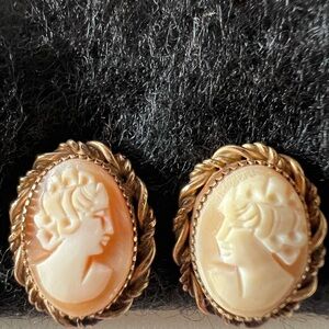Vintage 20-12K Gold Filled & Shell Carved Edwardian Cameo Earrings. Screw Back.